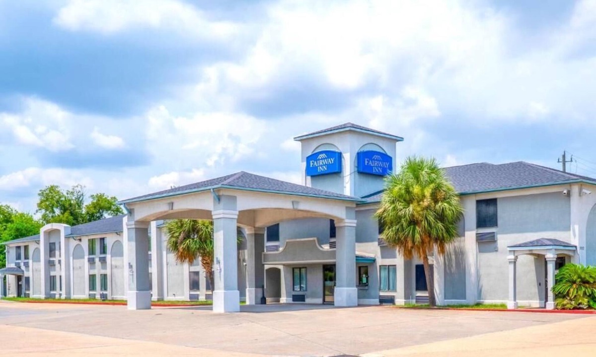 La Porte Hotel | 10 Single bedrm hotel with AC in charming LaPorte, tx. We have the lowest rates