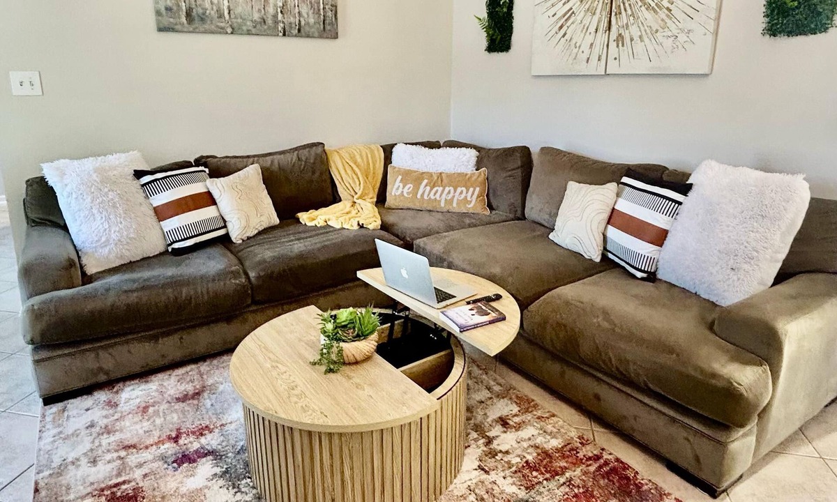 Barker House | 3 Bdr/2 Bth home between Katy and Houston close to HWY 10 and Green house