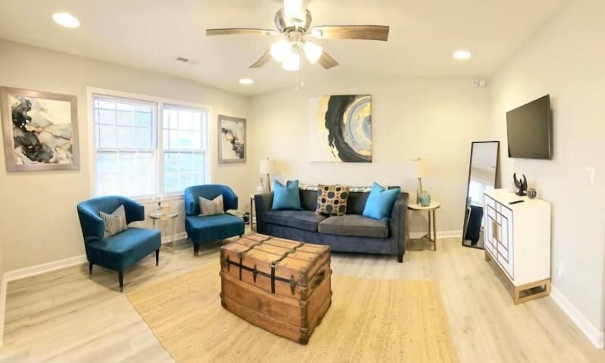 Goose Creek House | 3bdr 2ba home Goose Creek - Close to Charleston Attractions with Large Yard