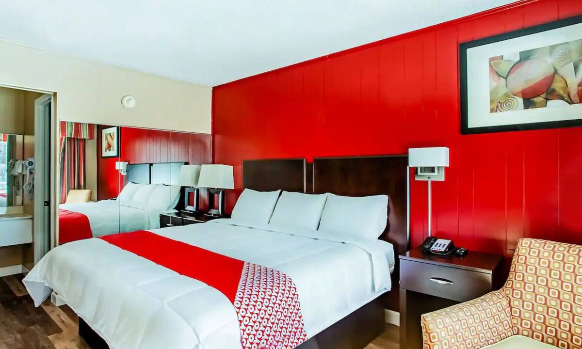 Ridgeland Hotel | 4 Value-Packed King Rooms Near Great Places to Eat in Ridgeland