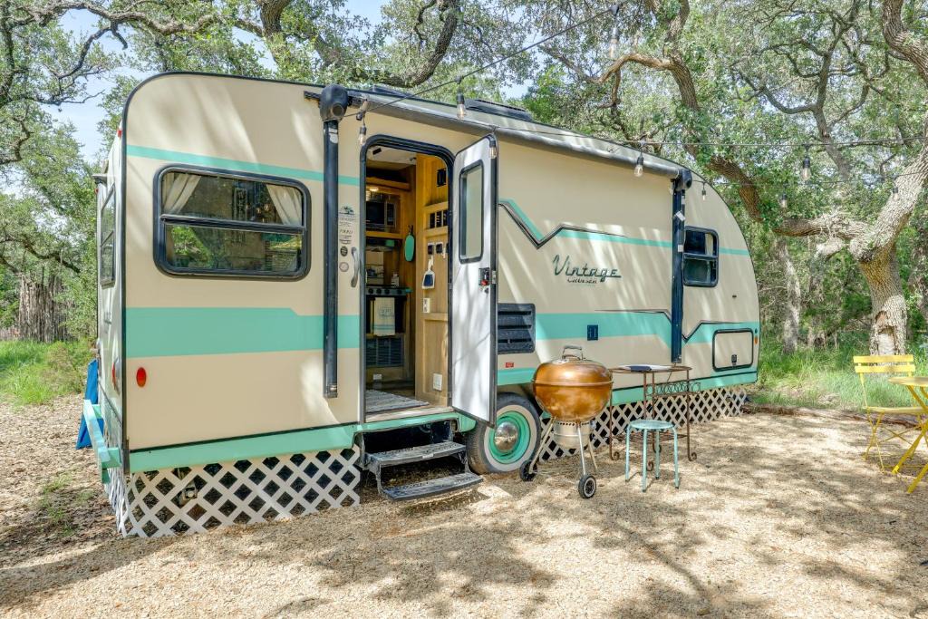 Wimberley Apartment | 6 Mi to Wimberley Square: 'Happy Days Cruiser'