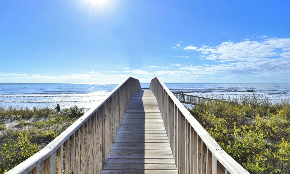 Galveston Condo | A Sunny Seahorse by Ryson Vacation Rentals