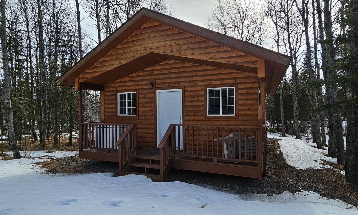 Cohoe Cabin | Alaska Summers Lodge Cabin 6-Near Mouth of Kasilof River