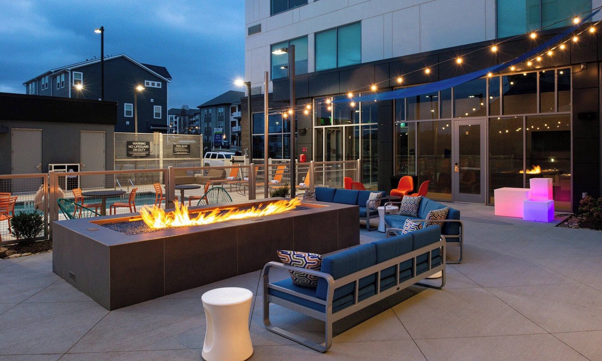 Charlotte Hotel | Aloft by Marriott Charlotte Airport