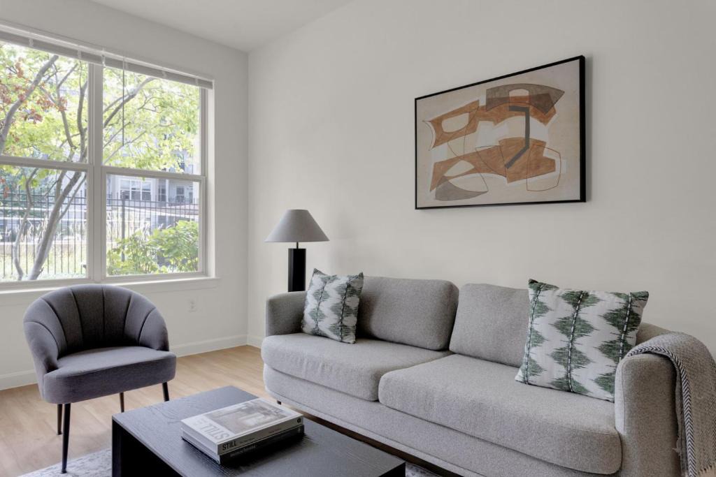 Assembly Square Apartment | Assembly Row 1br w gym wd nr Assembly T stop BOS-778