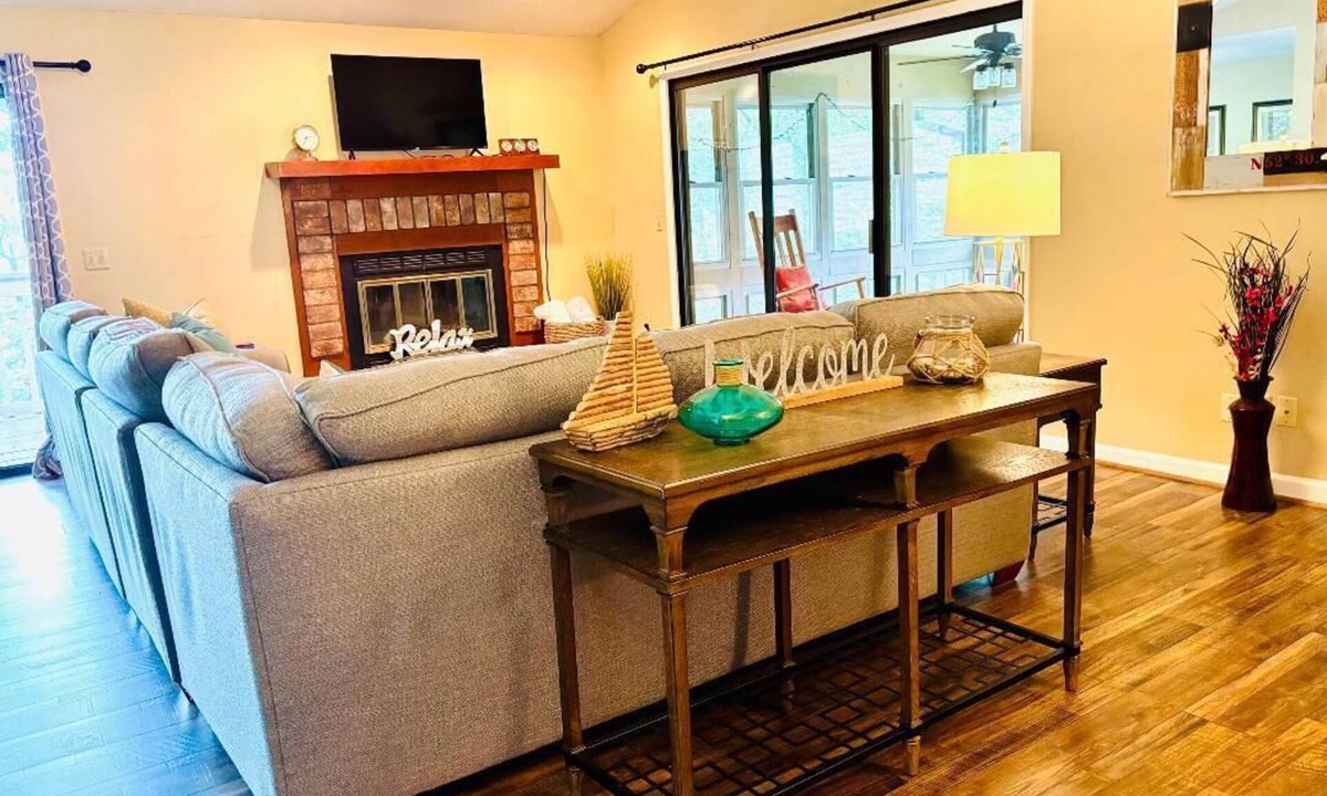Salem Condo | Availability for Late Summer! Lakeview 2 BR 2.5 Bath Condo Keowee Key