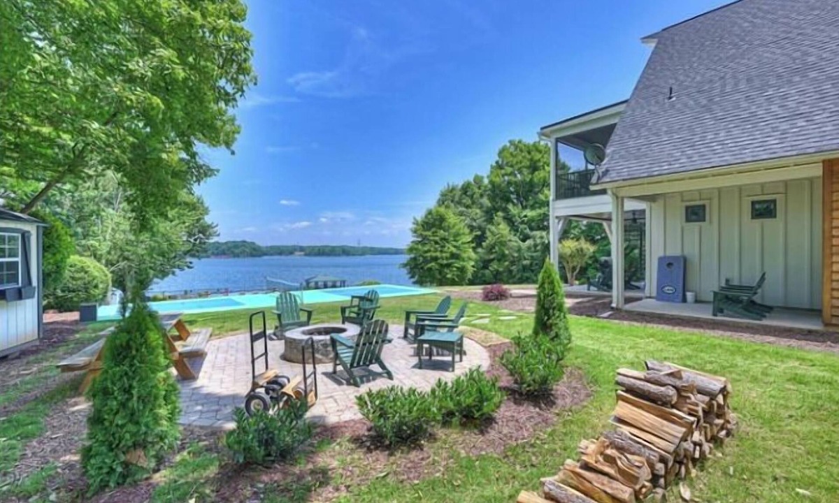 Lake Norman of Catawba House | Azalea Retreat – The Cottage | Pool | Pickleball
