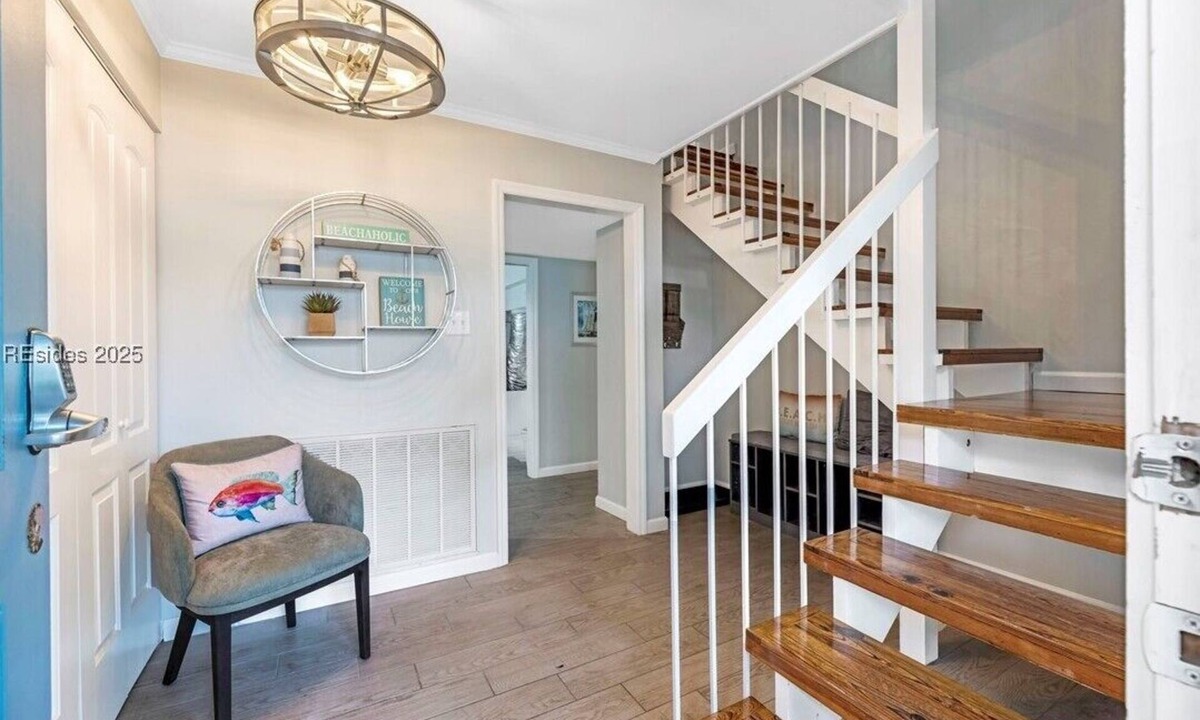 Folly Field House | Beach Heaven! Enjoy this 6BR home w/private pool and just steps to the beach!