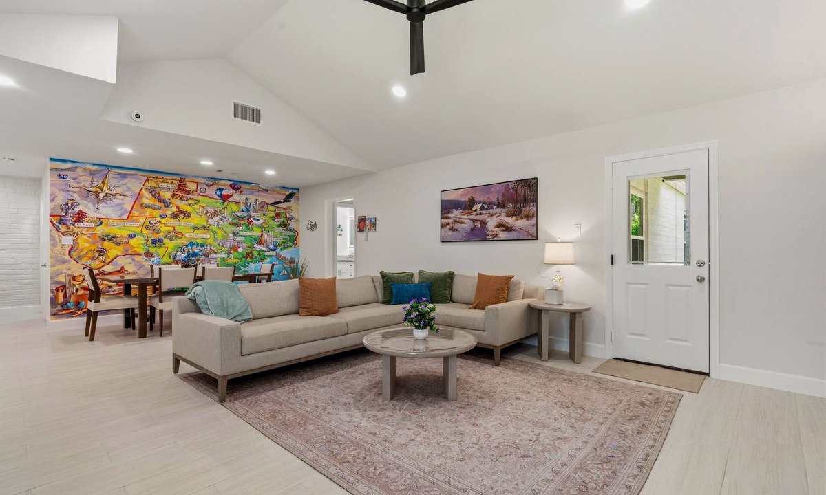 Webster House | Bean House Near NASA Kemah Boardwalk Galveston