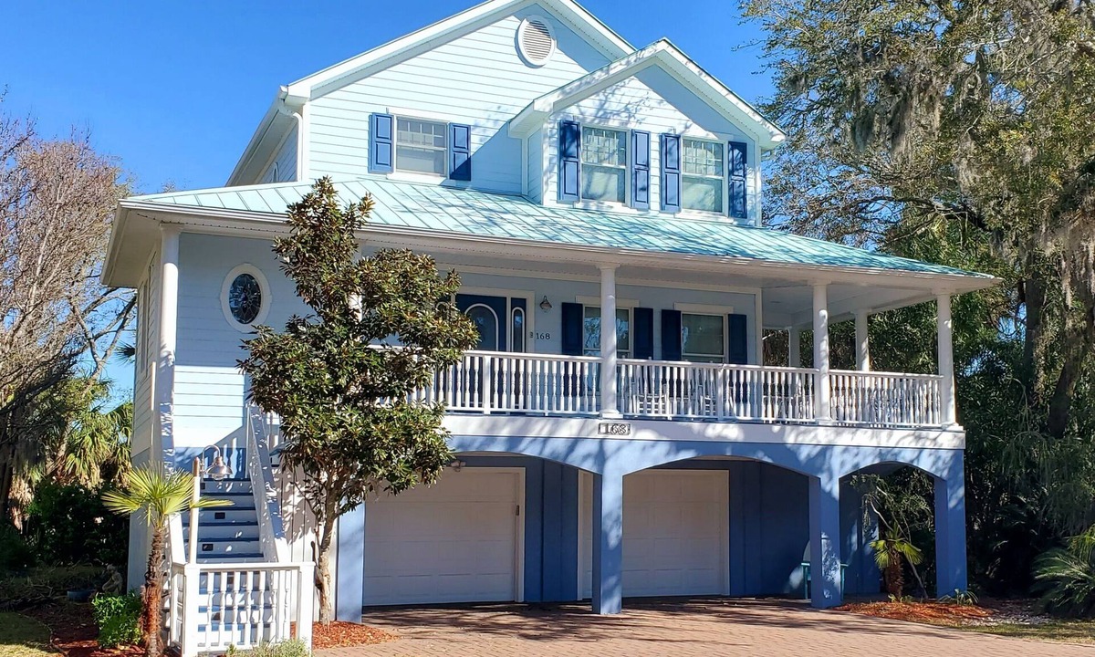 Saint Helena Island House | Beautiful Custom Home with Great Views and Outdoor Space Near the Cabana Club.