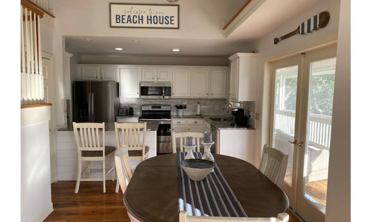 Ocean Ridge House | Beautiful Edisto Home in Ocean Ridge with Private Putting Green