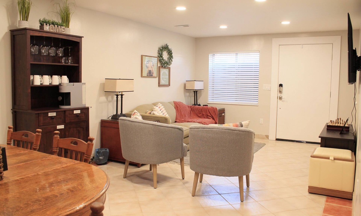 West Jordan House | Beautiful, Spacious Basement Suite, Sleeps 7