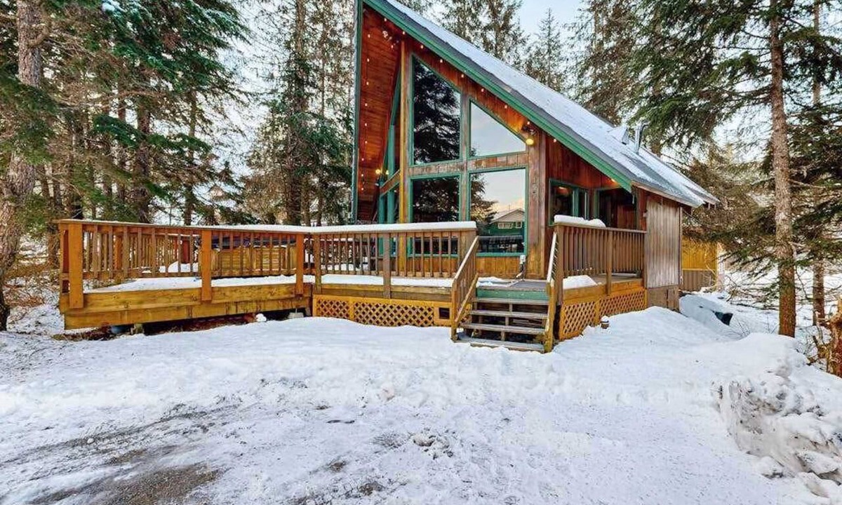 Alyeska Ski Chalet | Black Diamond Chalet | Early A-Frame | Sauna