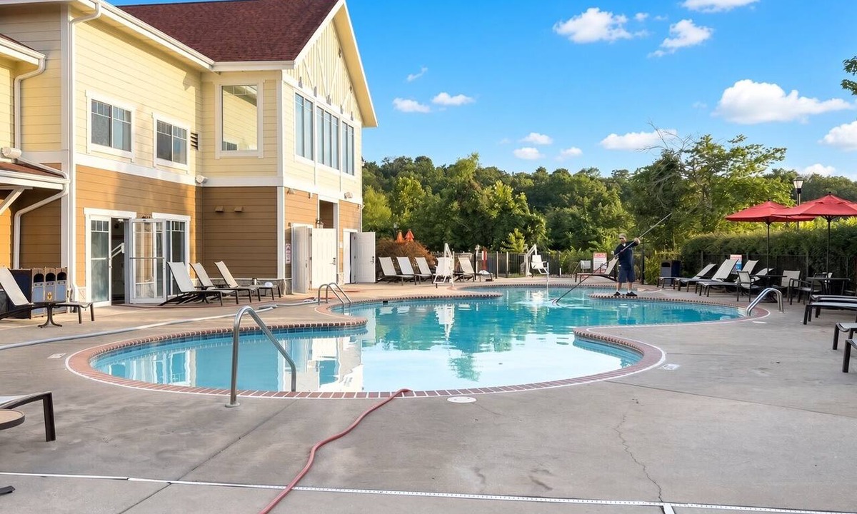 Table Rock Condo | Branson | Pool & Mountains | Ozark Nature Stay
