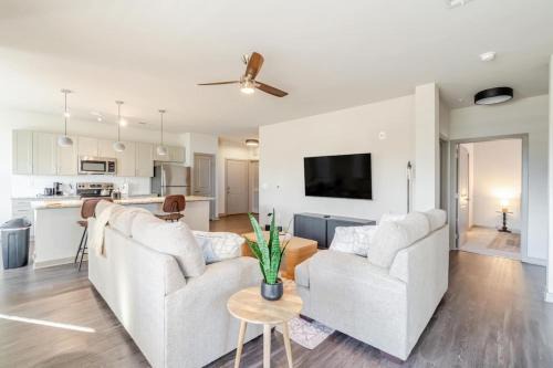 Matthews Apartment | Bright, Cozy 3BD Apt in Heart of Matthews