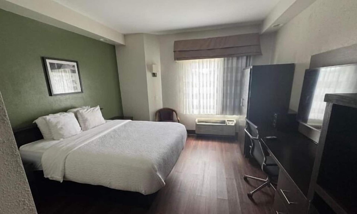 Sumter Hotel | Broad St Inn