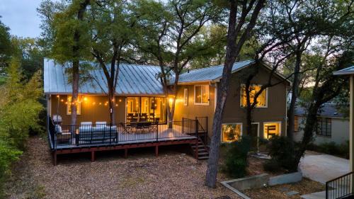 Tarrytown House | Cedar Stone by AvantStay
