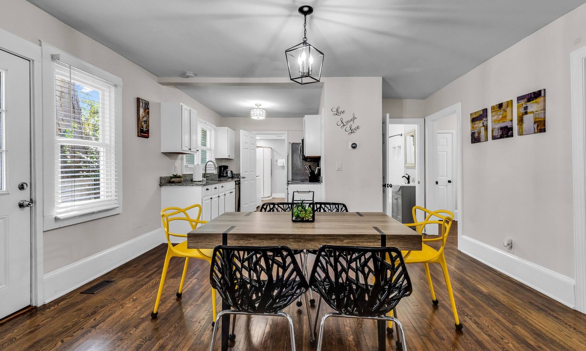 Villa Heights House | Charlotte Luxury 3BR Home NoDa
