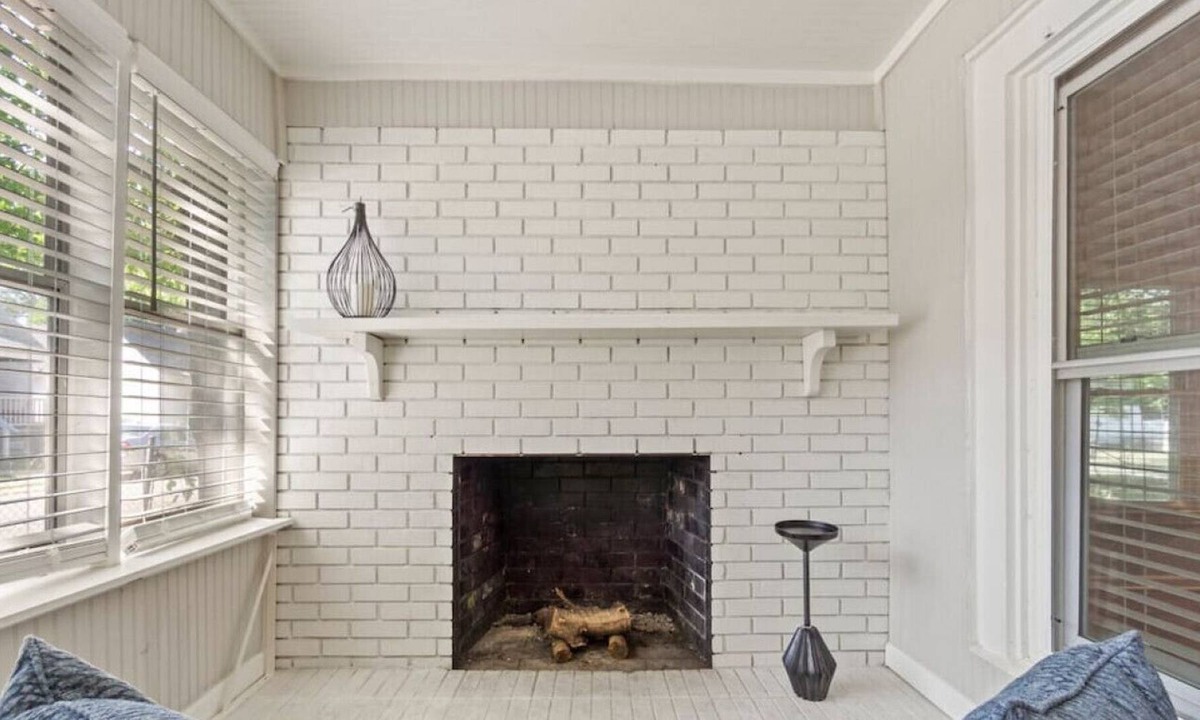 Dunean House | Charlotte's Webb-- Monthly Rental 3 mi to Downtown