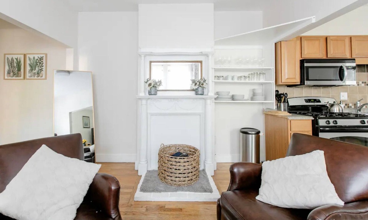 Riverside Apartment | Charming 2 bedroom near Central Square!