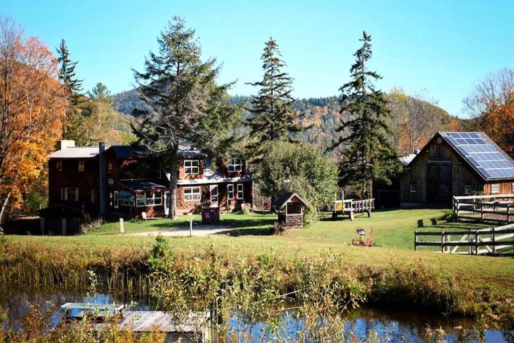Chester House | Chester Farmhouse on 100 Acres, 15 Min to Okemo!