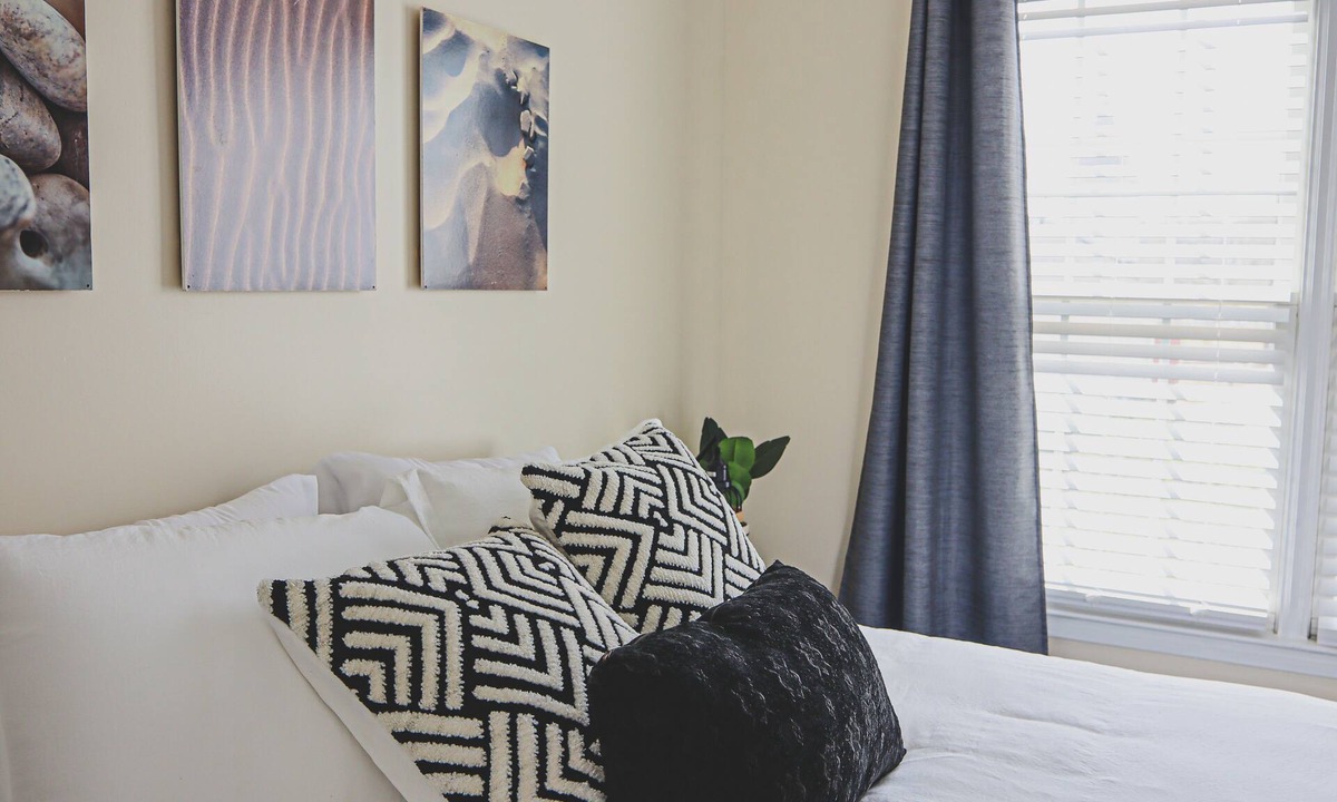Atlanta House | City Gem : Walk to Mercedes-Benz & Aquarium