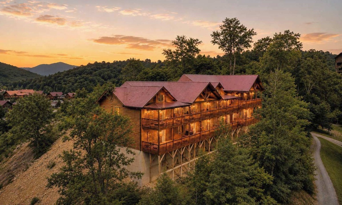 Caton House | Cloud's Rest | Luxury Estate Pool & Pavilion