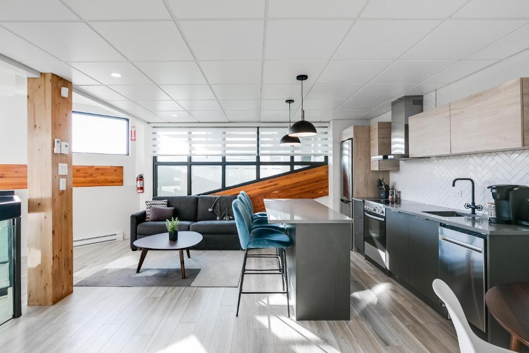 Laval Apartment | Complexe La Voûte by KASANIA - Condo 201