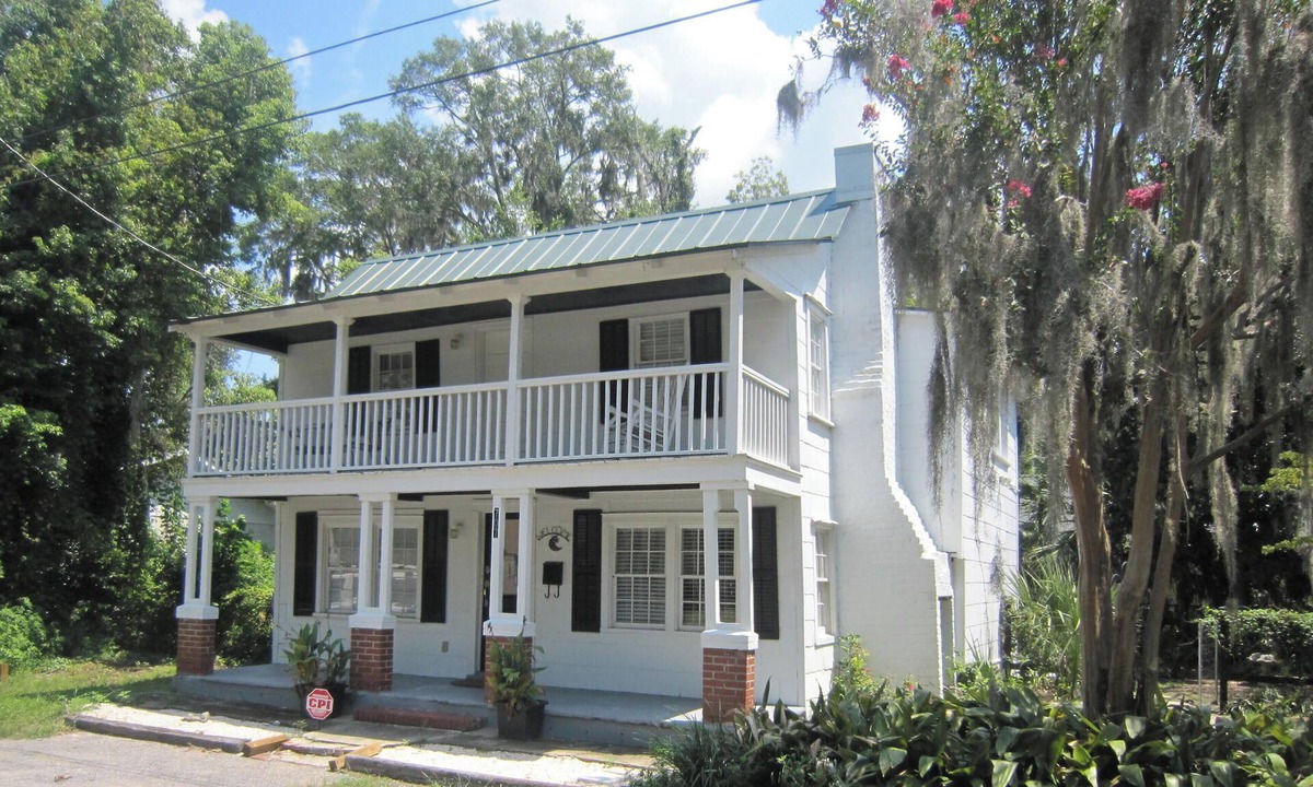Historic District House | Convenient to Downtown And Parris Island