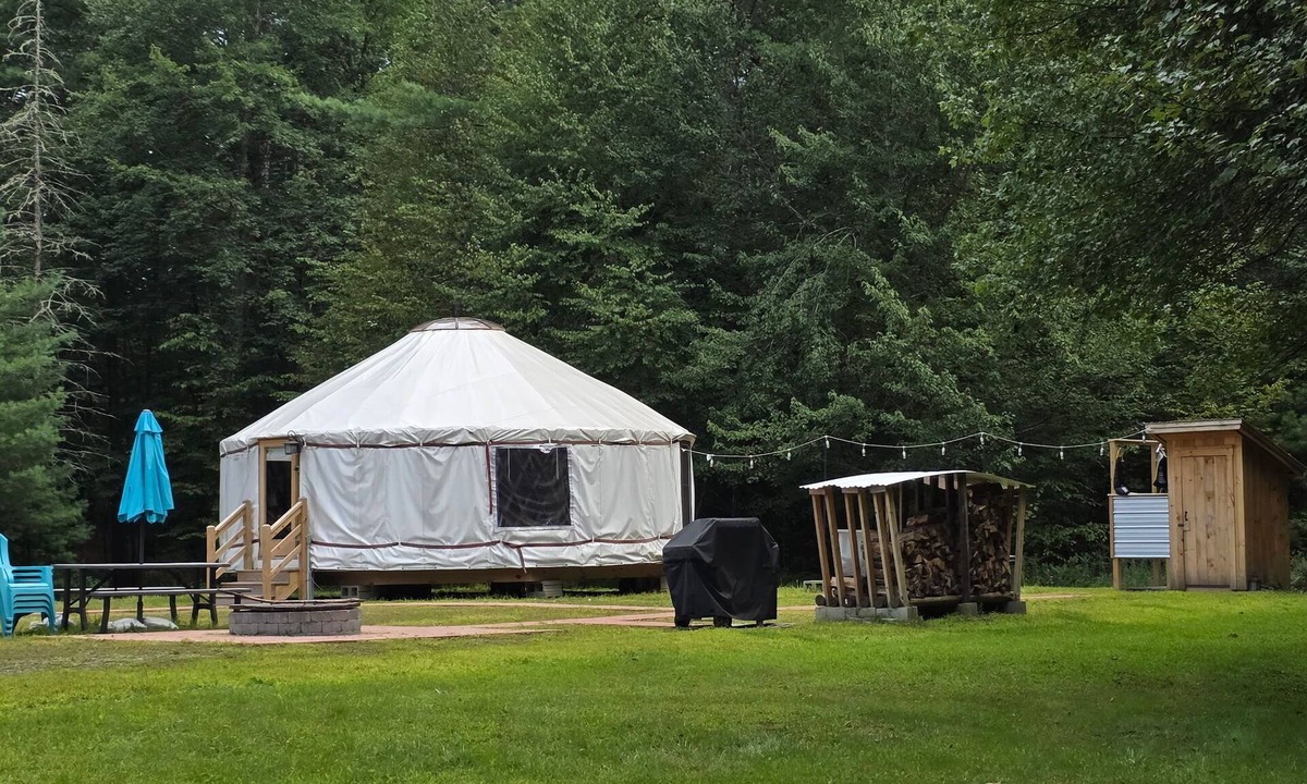 Mason House | Cozy, 1-bedroom Yurt in serene Mason, NH with the comfort of A/C and Heat