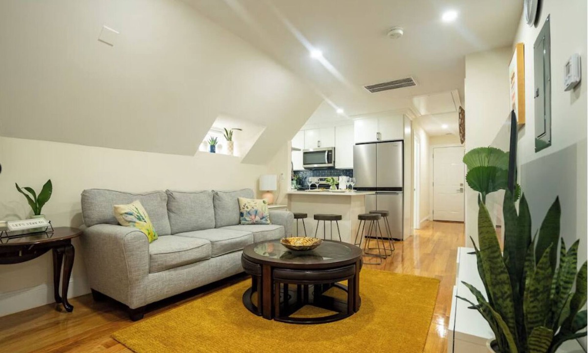 St. Marks Apartment | Cozy 3BR Boston Apt Pet-Friendly w/Parking Red Line & I-93 Access 80/3