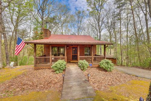 Blue Ridge House | Cozy Cabin in Private Location w/Hot Tub & Grill!
