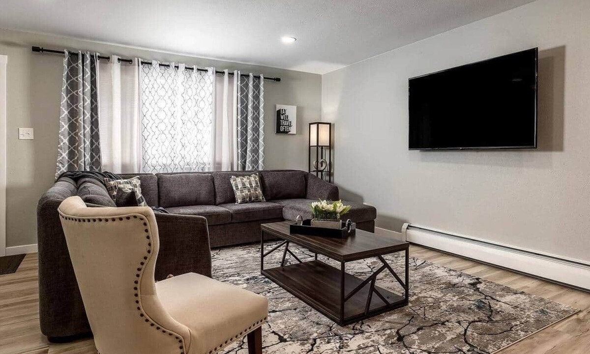 Campbell Park House | Cozy midtown 3 bed home