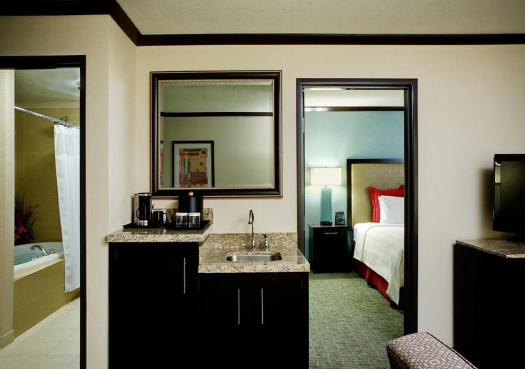 Midtown Anchorage Hotel | Crowne Plaza Anchorage-Midtown by IHG