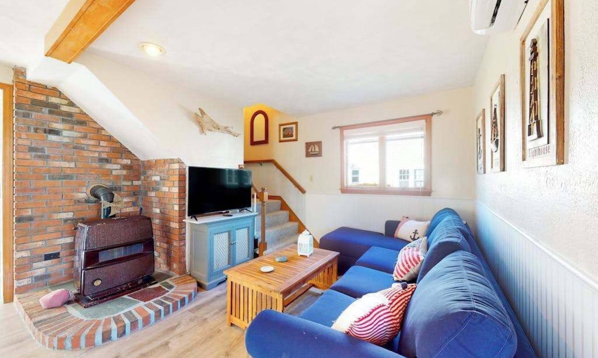 Wareham Center House | Dog-friendly coastal home steps from beach with grill, firepit, & washer/dryer