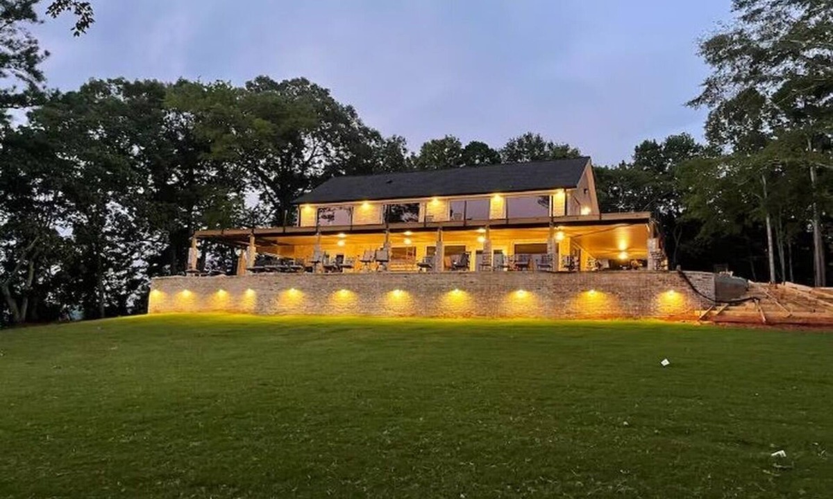 Monticello House | Eagle Point - Jackson Lake - Located on Eagle dr.