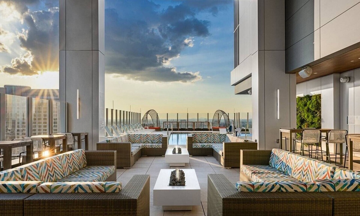 Downtown Atlanta Resort | Elevate Your Escape with Wyndham Atlanta – 1 Bedroom Presidential