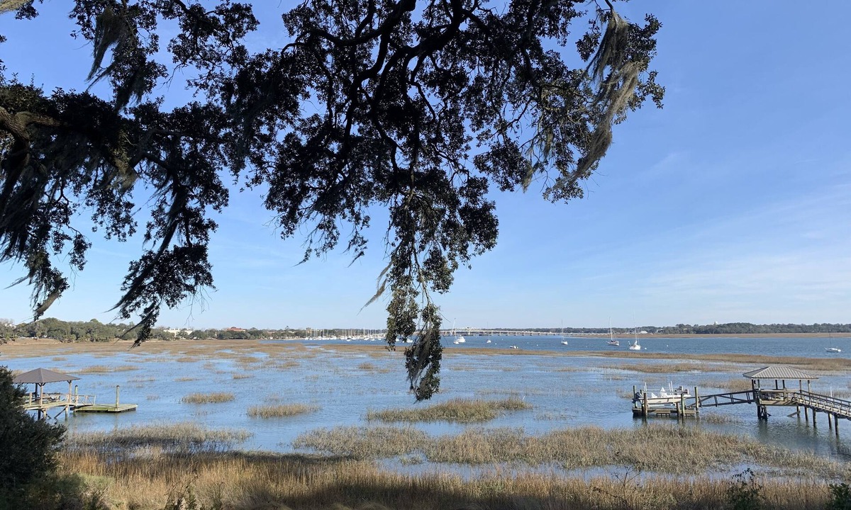 Beaufort House | Estate lot! Waterfront! Views of the downtown! A vacationer’s dream home!
