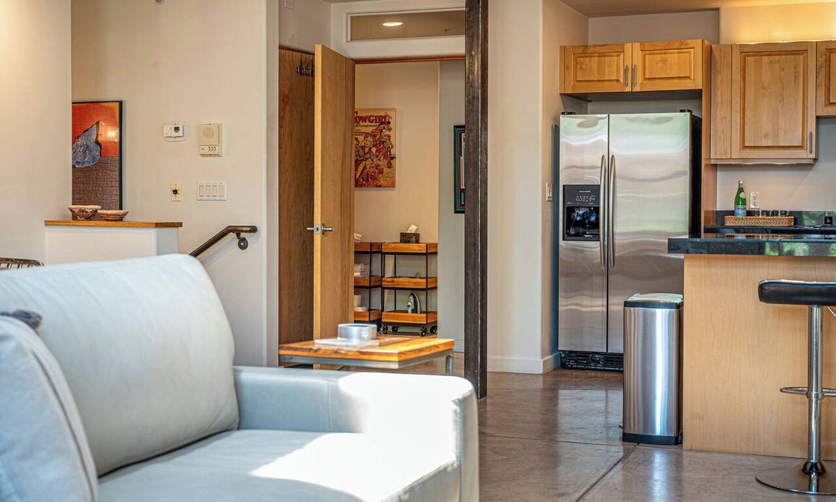 South Capitol Condo | Eye Candy Loft | Modern Santa Fe Loft | Railyard District