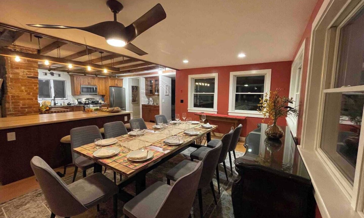 Keene House | Family Friendly, large dining area, 3 living rooms