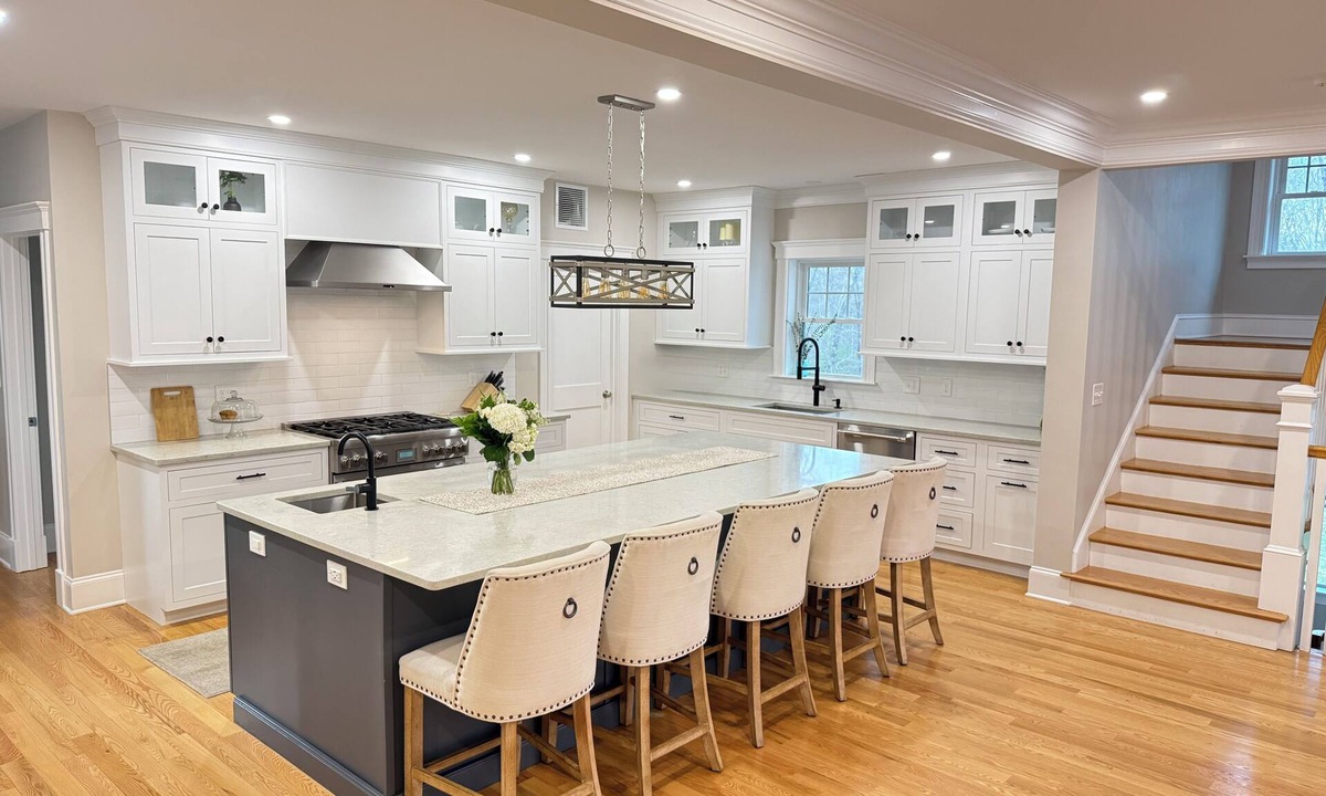Canton House | Major international sporting event Luxury Home Near Gillette Stadium & Boston