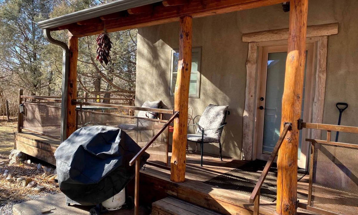 Pecos House | Glamp by the River: Unforgettable Getaway in New Mexico's Scenic Wilderness