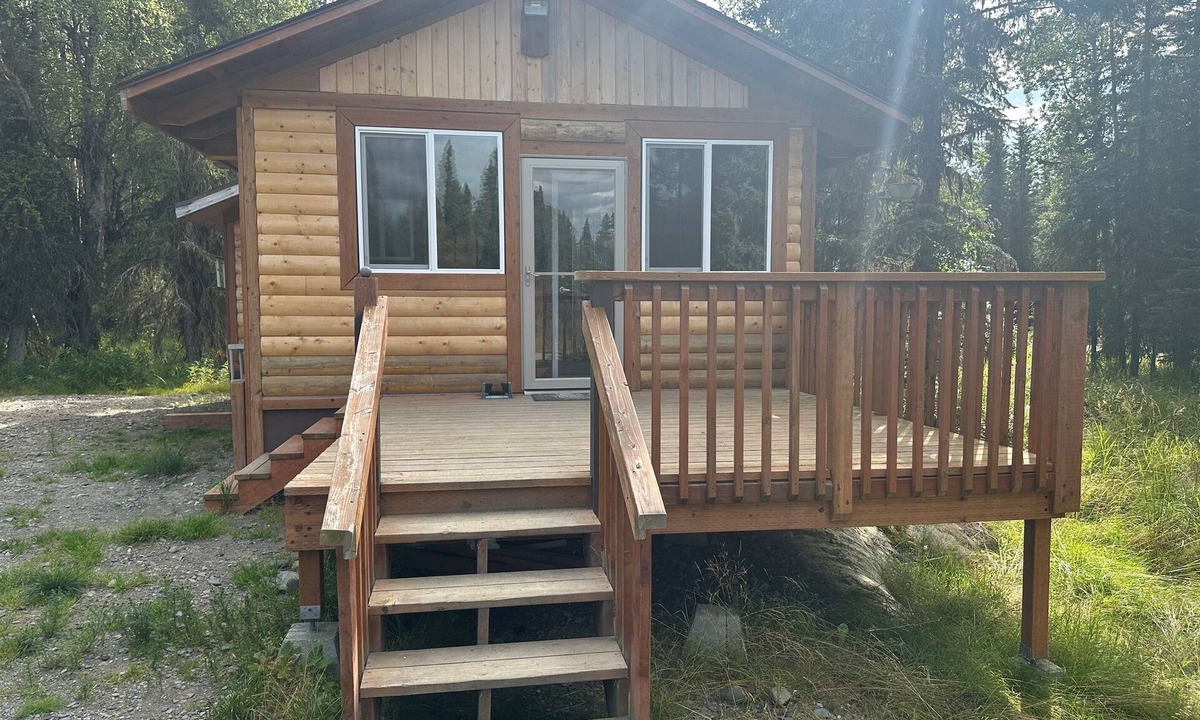 Kalifornsky Cabin | Glamping Alaska Style - 5 Minutes to Kasilof Beach