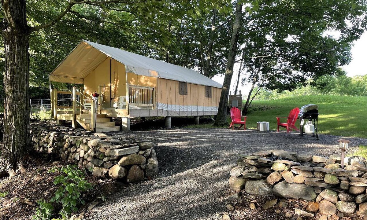Springfield RV Rental | Gorgeous Tent Rental for Vermont Getaways in Nature