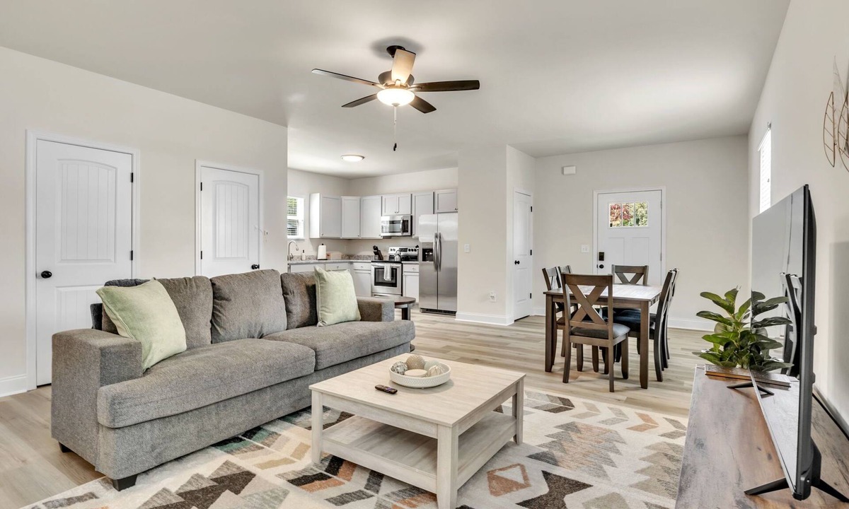 Greer House | Greer Charm: Pet-Friendly 2BR with Fire Pit