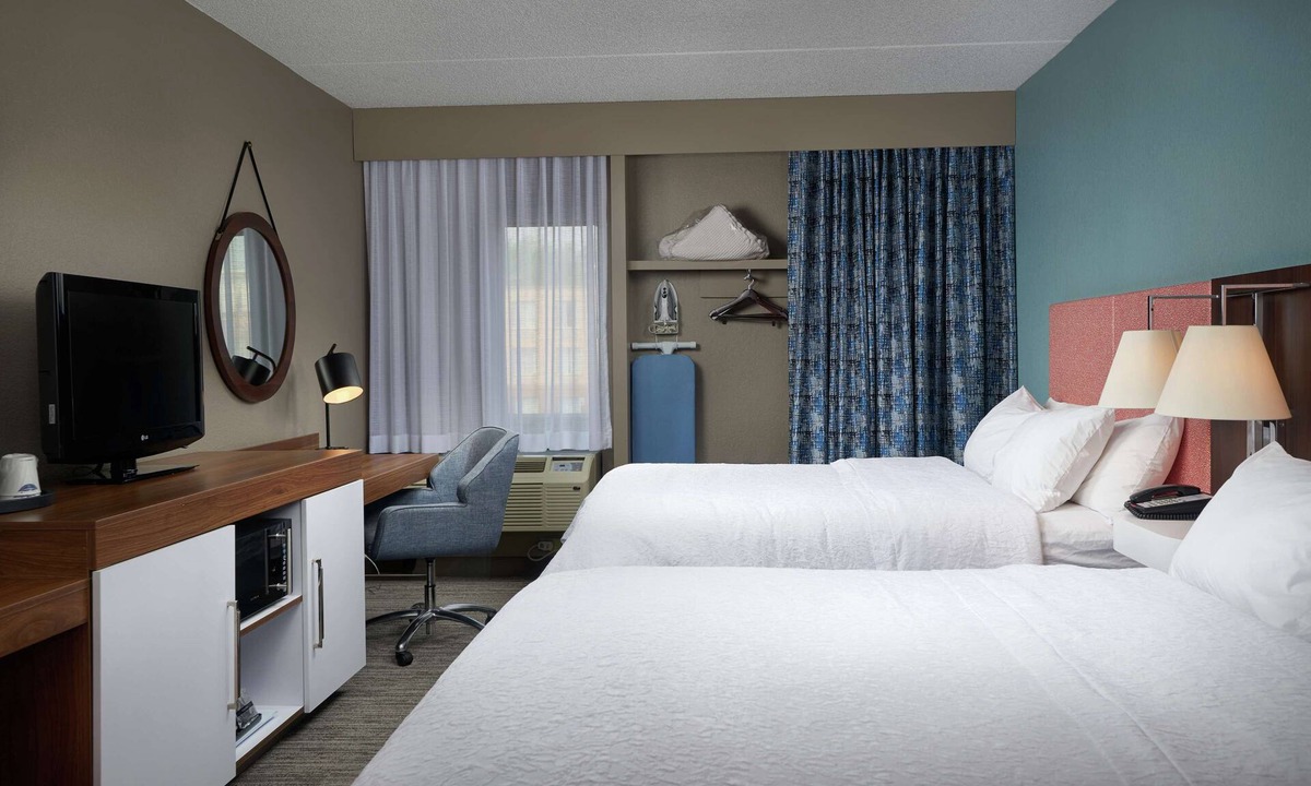 Hanover Hotel | Hampton Inn Hanover