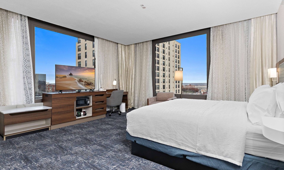 Financial District Hotel | Hampton Inn Kansas City/Downtown Financial District