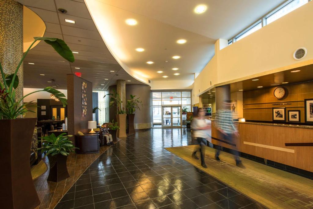 Harrison Lenox Hotel | Hampton Inn & Suites Boston Crosstown Center