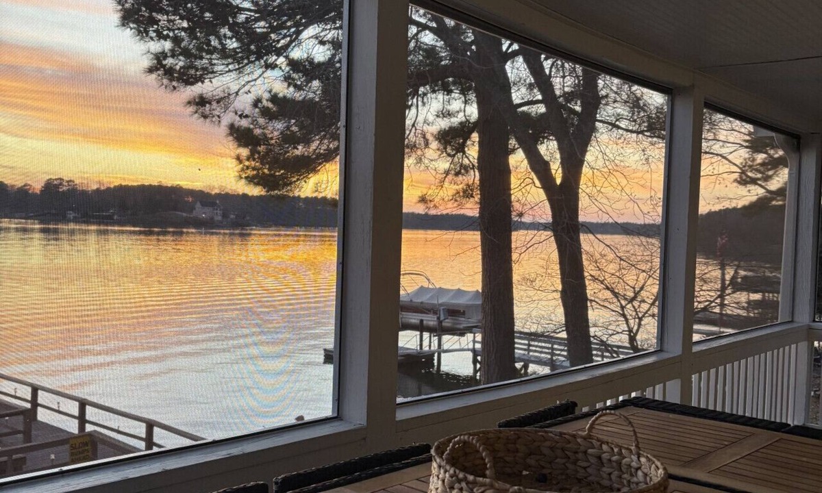 Newberry Shores House | Heron`s Hideaway on Lake Murray