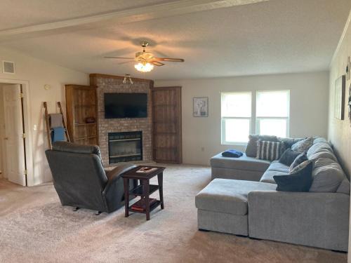 Wa Keeney House | High Plains Hideout 3 bedrooms 2 Baths